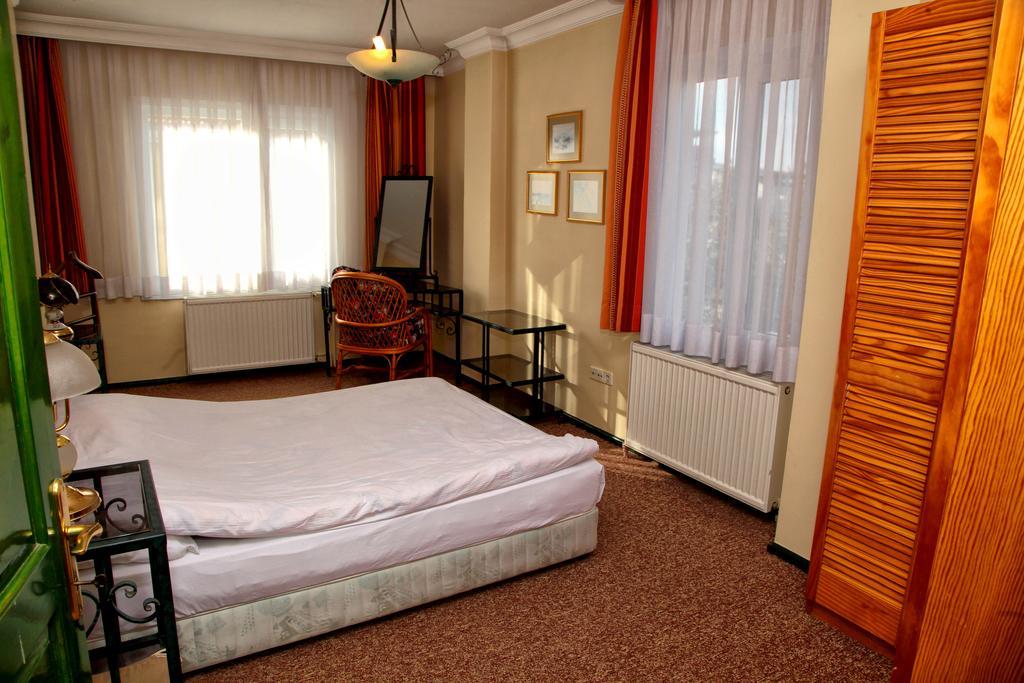 Rainbow 48 Apart Hotel İstanbul Oda fotoğraf